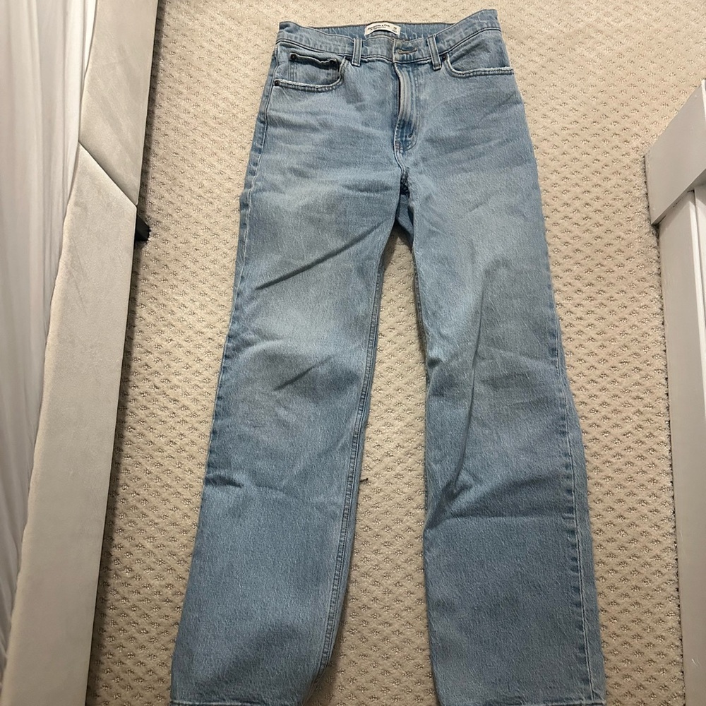 Abercrombie 90’s Light Blue Denim Jeans high rise curve love